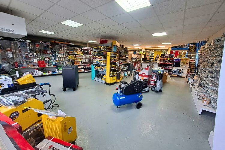 magasin-gda-48-interieur-saint-chely-apcher