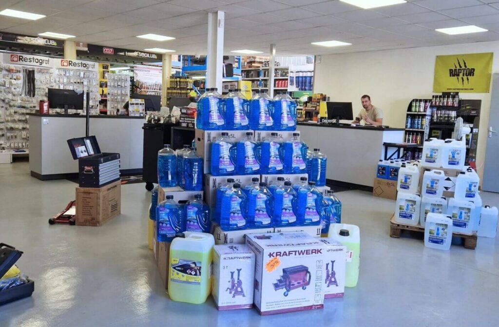 Comptoir et produits d'entretien auto et consommables au magasin GDA 48 à Saint-Chély-d'Apcher